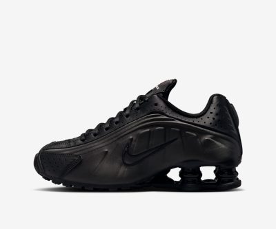 Nike Shox R4 'Triple Black'